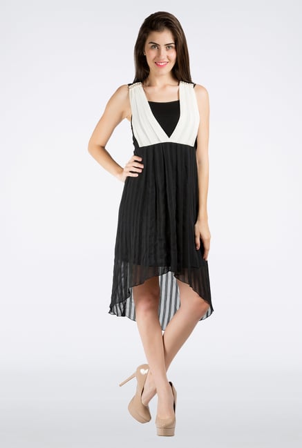 109 F Black Solid Dress 109 F Black Solid Dress