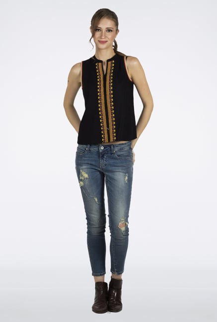 Fusion Beats Black Printed Crop Top Fusion Beats Black Printed Crop Top