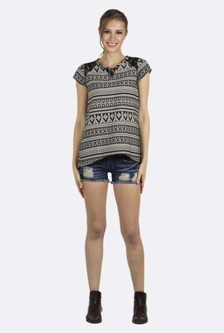 Fusion Beats Black Printed Cap Sleeves Top Fusion Beats Black Printed Cap Sleeves Top