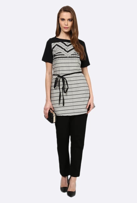 109 F Black & White Printed Tunic 109 F Black & White Printed Tunic