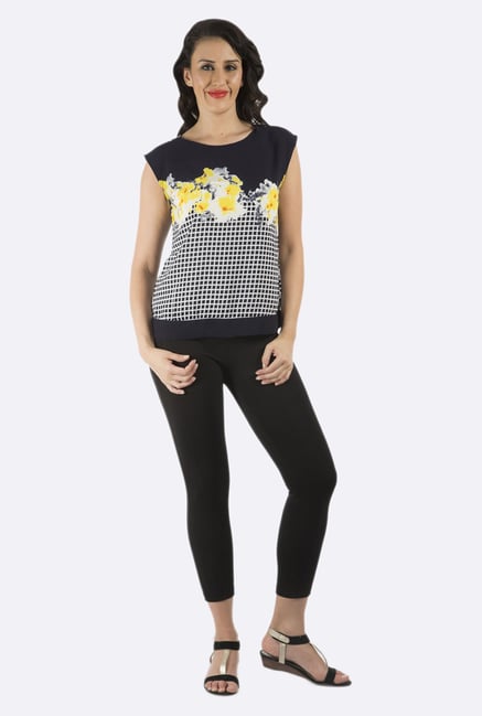 109 F Black & Yellow Printed Top 109 F Black & Yellow Printed Top