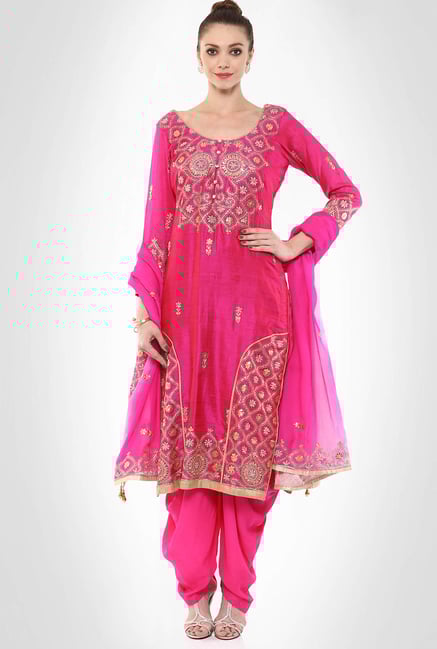 Kshitija Rana Designer Wear Fuchsia Salwar Kameez By Kimaya Kshitija Rana Designer Wear Fuchsia Salwar Kameez By Kimaya