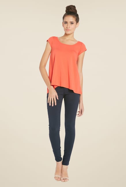 Globus Coral Round Neck Solid Top Globus Coral Round Neck Solid Top