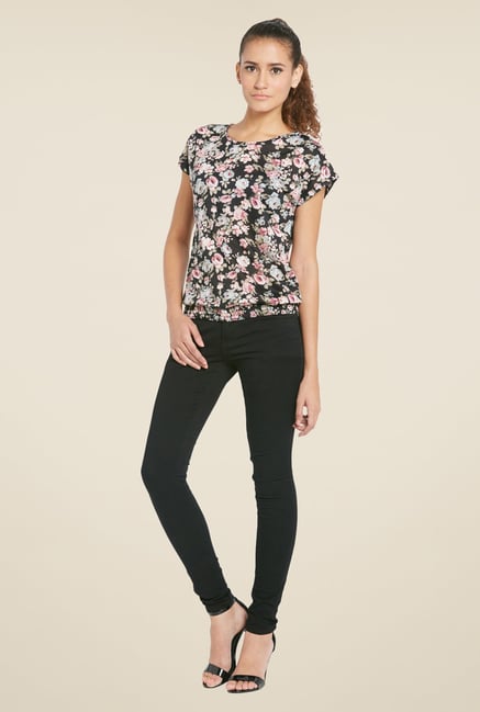 Globus Black Round Neck Floral Printed Top Globus Black Round Neck Floral Printed Top