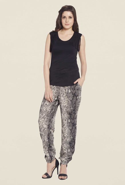 Globus Black Solid Top Globus Black Solid Top