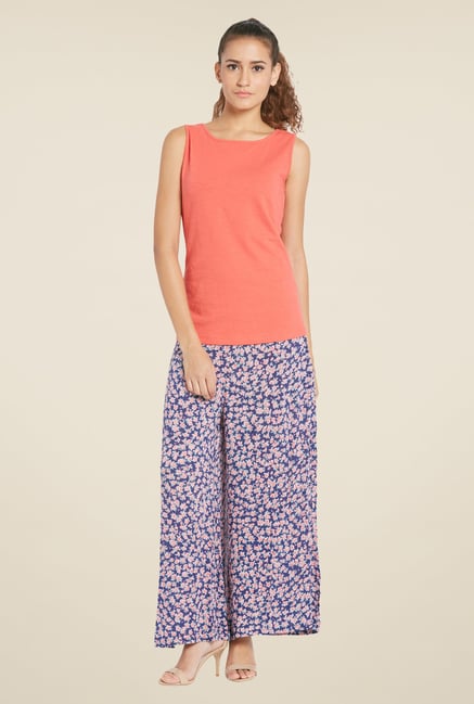 Globus Coral Round Neck Top Globus Coral Round Neck Top