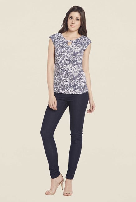 Globus Off White Floral Printed Round Neck Top Globus Off White Floral Printed Round Neck Top