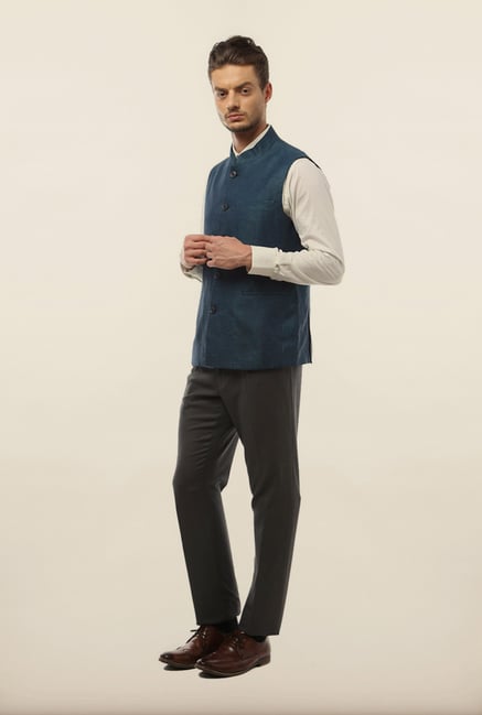 Van Heusen Blue Solid Waistcoat Van Heusen Blue Solid Waistcoat