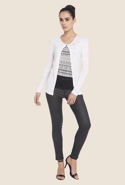Globus White Solid Shrug Globus White Solid Shrug