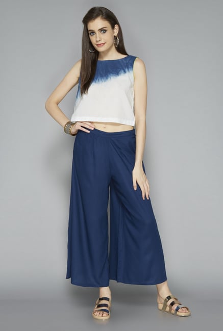 Bombay Paisley by Westside White Ombre Crop Top Bombay Paisley by Westside White Ombre Crop Top