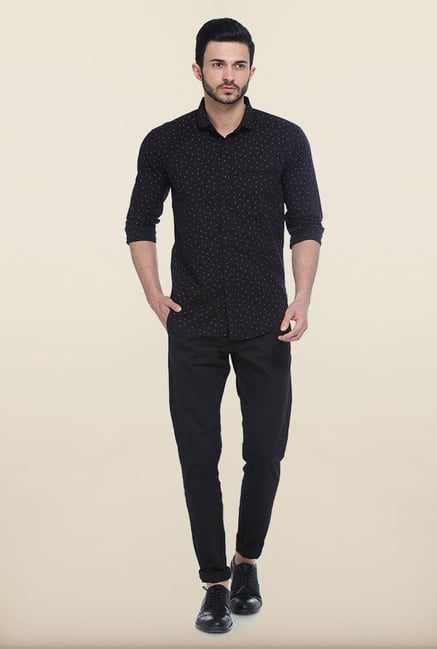 Basics Tapered Fit Iris Black Dobby Stretch Trouser Basics Tapered Fit Iris Black Dobby Stretch Trouser