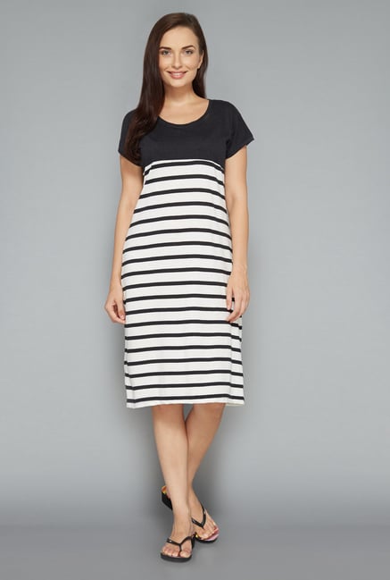 Intima by Westside White Striped Nightdress Intima by Westside White Striped Nightdress