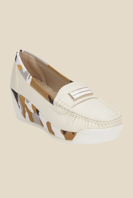 Yepme Beige Wedge Loafers Yepme Beige Wedge Loafers