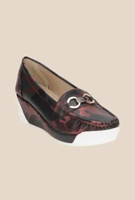 Yepme Maroon & Black Wedge Loafers Yepme Maroon & Black Wedge Loafers