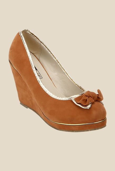 Yepme Brown Wedge Heeled Pumps Yepme Brown Wedge Heeled Pumps