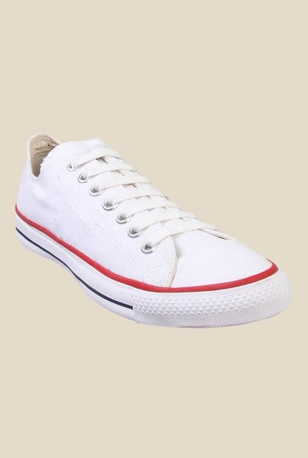 Converse White Casual Sneakers Converse White Casual Sneakers