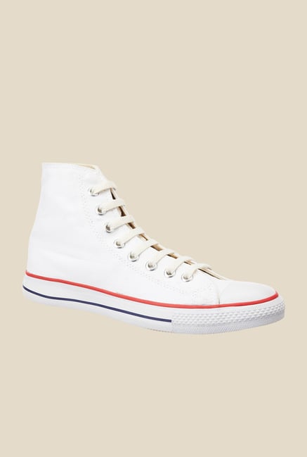 Converse White Casual Sneakers Converse White Casual Sneakers
