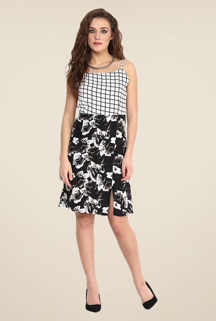 Yepme Black & White Flavia Slip Floral Print Dress Yepme Black & White Flavia Slip Floral Print Dress