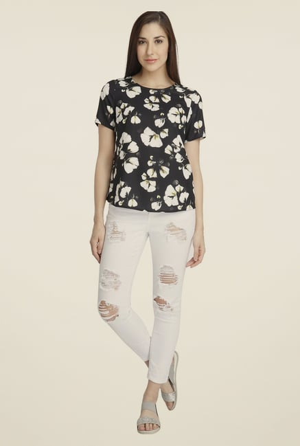 Vero Moda Black Floral Print Top Vero Moda Black Floral Print Top