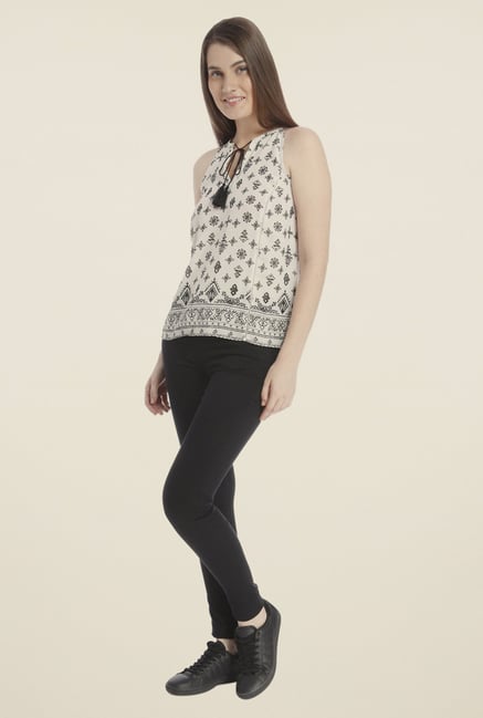 Vero Moda White Printed Top Vero Moda White Printed Top