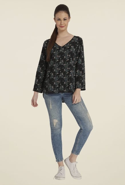 Only Black Printed Top Only Black Printed Top