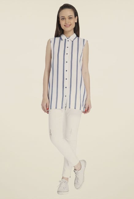 Only White Striped Top Only White Striped Top