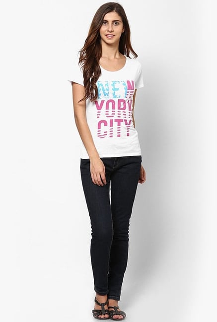 Only White Printed Top Only White Printed Top