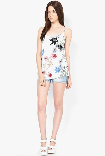 Only White Printed Top Only White Printed Top