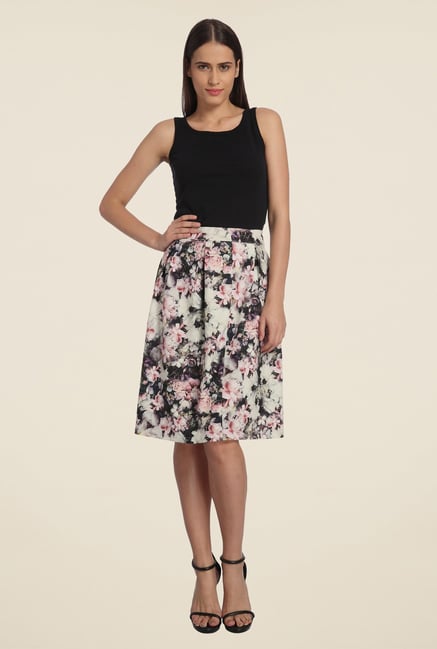 Vero Moda Black & White Floral Print Skirt Vero Moda Black & White Floral Print Skirt