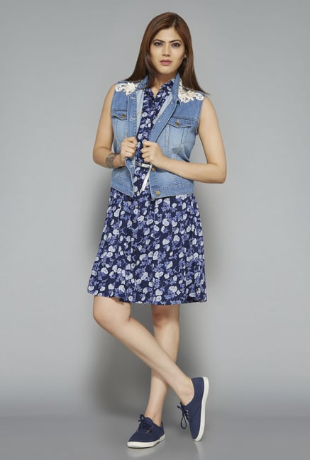 Sassy Soda by Westside Blue Sleeveless Jacket Sassy Soda by Westside Blue Sleeveless Jacket