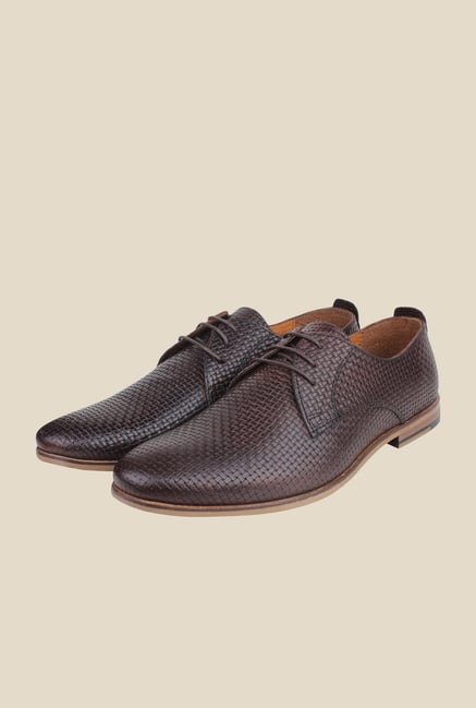 Red Tape Brown Derby Shoes Red Tape Brown Derby Shoes