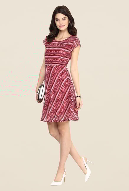 Yepme Betsy Red Printed Swing Dress Yepme Betsy Red Printed Swing Dress