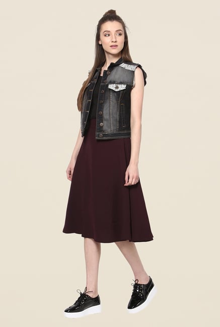 Yepme Black Ivana Sleeveless Denim Jacket Yepme Black Ivana Sleeveless Denim Jacket
