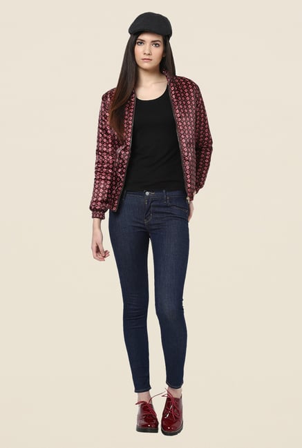 Yepme Maroon Sherlyn Printed Full-sleeved Jacket Yepme Maroon Sherlyn Printed Full-sleeved Jacket