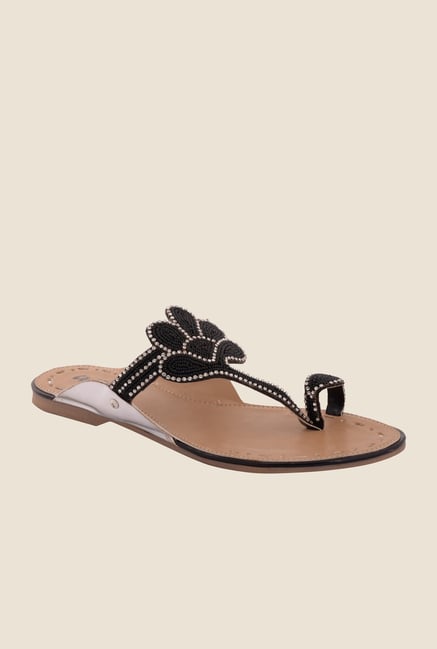 Cocoon Black Toe Ring Sandals Cocoon Black Toe Ring Sandals