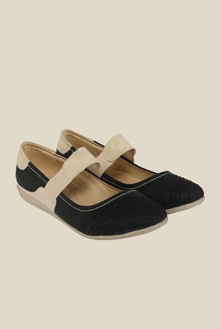 Cocoon Black & Beige Mary Jane Shoes Cocoon Black & Beige Mary Jane Shoes