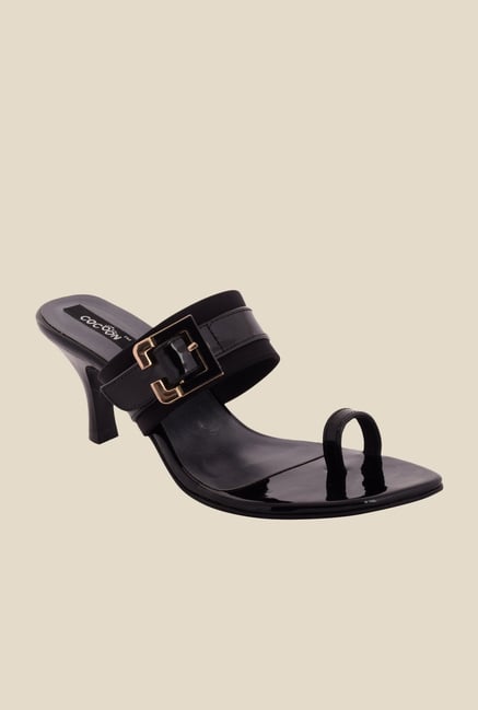 Cocoon Black Toe Ring Sandals Cocoon Black Toe Ring Sandals