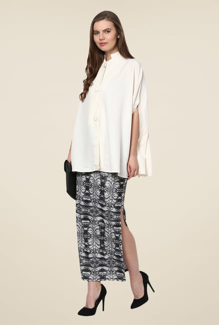 Yepme Off White Arianna Cape Yepme Off White Arianna Cape