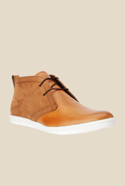 Bruno Manetti Tan Chukka Shoes Bruno Manetti Tan Chukka Shoes