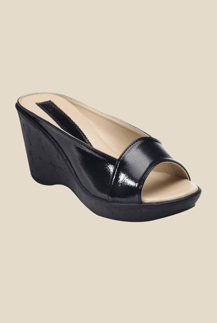 Bruno Manetti Black Wedge Heeled Sandals Bruno Manetti Black Wedge Heeled Sandals
