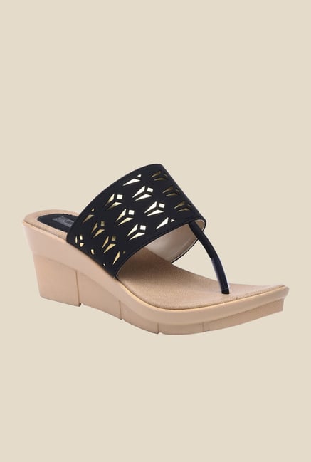 Bruno Manetti Black Thong Sandals Bruno Manetti Black Thong Sandals