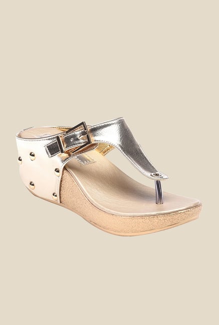Bruno Manetti Golden Thong Sandals Bruno Manetti Golden Thong Sandals