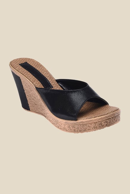 Bruno Manetti Black Wedge Heeled Sandals Bruno Manetti Black Wedge Heeled Sandals