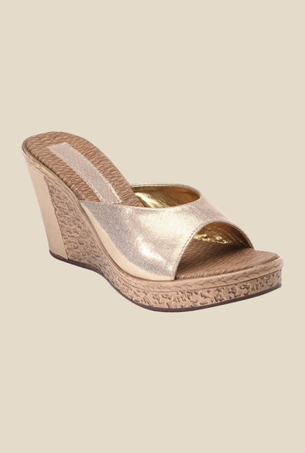 Bruno Manetti Golden Wedge Heeled Sandals Bruno Manetti Golden Wedge Heeled Sandals