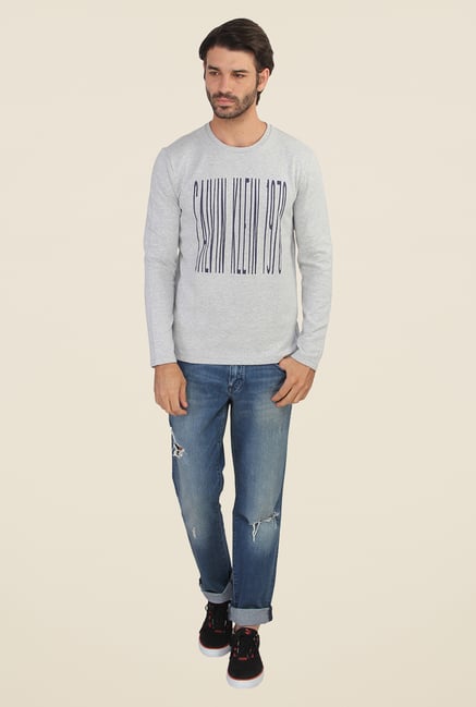 Calvin Klein Grey Printed Crew Neck Full Sleeve T Shirt Calvin Klein Grey Printed Crew Neck Full Sleeve T Shirt