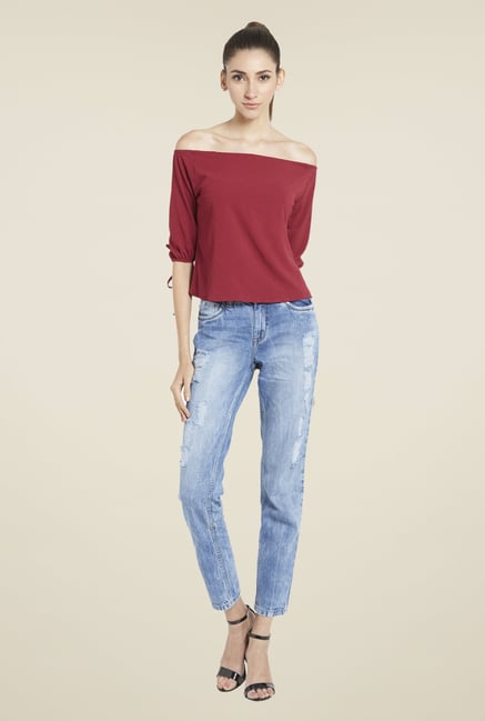 Globus Maroon Solid Off-Shoulder Top Globus Maroon Solid Off-Shoulder Top