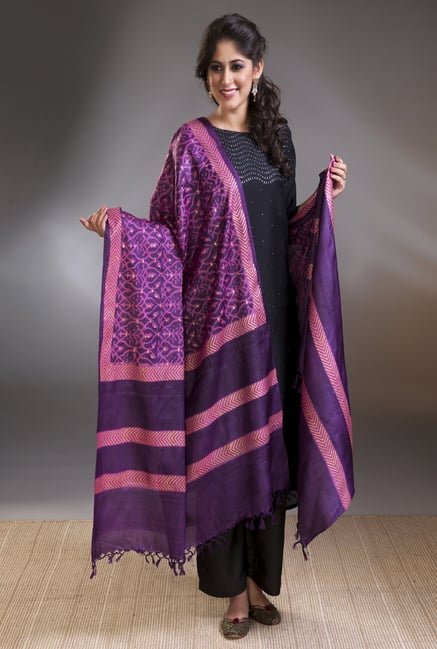 Fabindia Purple Silk Printed Khari Ogive Diya Dupatta Fabindia Purple Silk Printed Khari Ogive Diya Dupatta