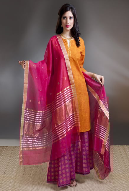 Fabindia Pink Chanderi Woven Handloom Open Lotus Dupatta Fabindia Pink Chanderi Woven Handloom Open Lotus Dupatta