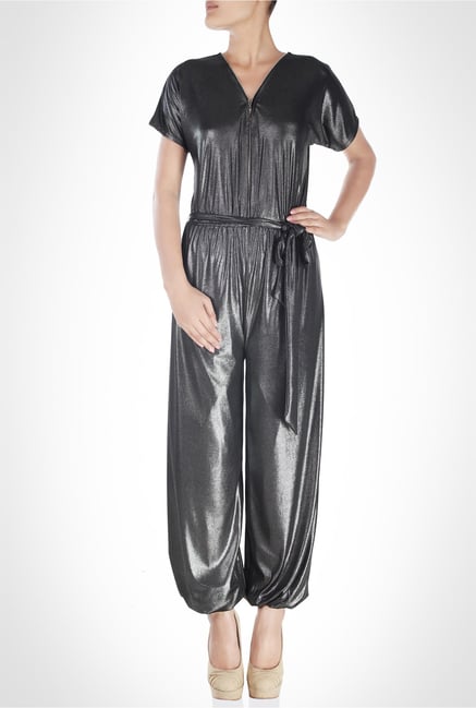 Rubina K Designer Wear Metallic Jumpsuit by Kimaya Rubina K Designer Wear Metallic Jumpsuit by Kimaya