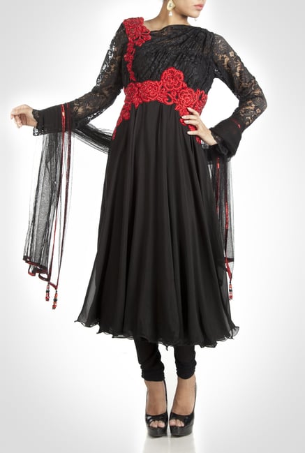 Elisha Wadhwani Designer Wear Black Suit Set by Kimaya Elisha Wadhwani Designer Wear Black Suit Set by Kimaya